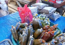 Penjual Bumbu Giling Siap Pakai Diminati Masyarakat