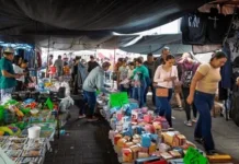 Pedagang Mainan Baradatu Raup Untung saat Lebaran