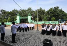 Kemenag Way Kanan Gelar Upacara Hardiknas 2026