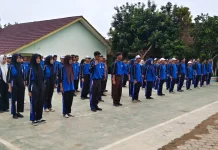 SMKN 1 Banjit Latih Disiplin Siswa Bersama TNI