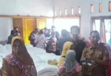 Ratusan Warga Kampung Argomulyo Terima Bantuan Pangan