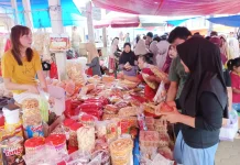 Keramaian Pasar Tradisional Menjelang Hari Raya Idul Adha