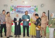 Pemerintah Kampung Sriwijaya Salurkan Bantuan Tunai Dana Desa