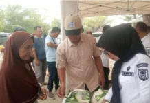 Pasar Murah di Way Kanan Diserbu Ratusan Warga