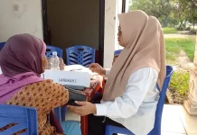 Perluas Akses Kesehatan, Puskesmas Way Tuba Gelar Posyandu ILP di Bandar Sari