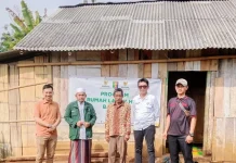 BAZNAS Way Kanan Salurkan Bantuan Hunian Layak untuk Warga