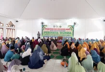 Ratusan Jemaah Ikuti Istighotsah Akbar di Gunung Labuhan