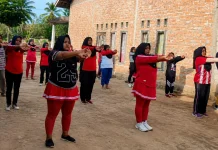 Puskesmas Negeri Agung Gelar Senam Prolanis di Kampung Gedung Menang