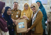 Bupati Way Kanan: Peran Ayah Penting bagi Masa Depan Anak