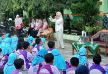 Siswa SD Muhammadiyah Metro Ikuti Edukasi Rupiah