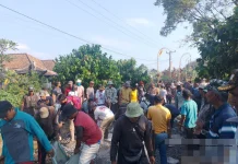 Warga Banjit Gotong Royong Perbaiki Jalan Poros Sepanjang 1,5 Km