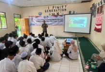 Bawaslu Way Kanan Edukasi Pemilih Pemula di MAS Kasui