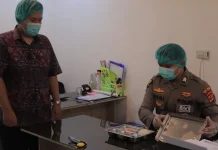 Si Dokkes Cek Kelayakan Makan Bergizi