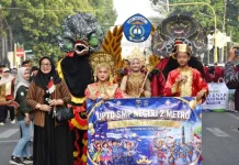 Ribuan Pelajar Meriahkan Karnaval Sehat HAN