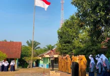 Ratusan Siswa SMPN Ikuti Program Police Goes To School