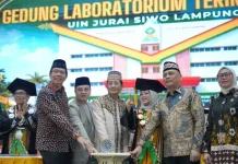 Menag Kukuhkan Lima Guru Besar UIN Metro