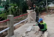 Kodim 0411/KM Geber Pembangunan Jembatan Perintis