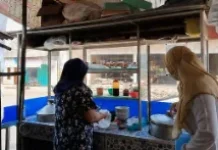 Puskesmas Way Tuba Periksa Keamanan Pangan Bakso Gober
