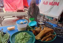 Pedagang Pasar Tradisional Tetap Bertahan Jual Hasil Pertanian