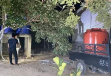 Pemuda Manfaatkan Musim Kemarau dengan Jasa Distribusi Air Bersih