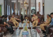 Wali Kota Metro Sambut Audiensi HMI