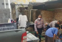 Sat Samapta Polres Metro Salurkan Air Bersih