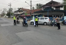 Polres Way Kanan Intensifkan Pengamanan Arus Lalu Lintas Pagi