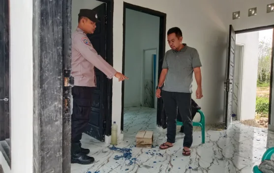 Rumah Ketua PWI Way Kanan Diduga Diserang Orang Tak Dikenal