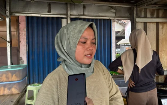 Penjualan Gorengan di Baradatu Meningkat Selama Ramadan