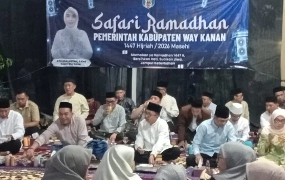 Pemkab Way Kanan Gelar Safari Ramadan, Bagikan Bantuan ke Anak Yatim dan Lansia