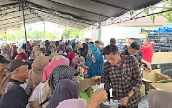 Pejabat dan ASN Way Kanan Gelar Pasar Murah secara Swadaya