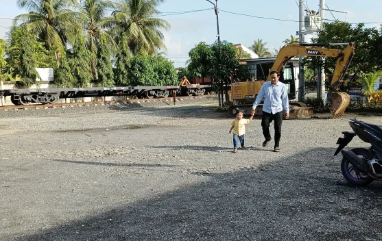 Tips Membangun Kedekatan Aayah dan Anak