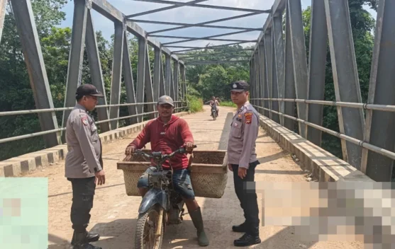 Personel Polsek Rebang Tangkas Gelar Patroli Siang Presisi