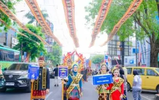 Kota Metro Tampilkan Putri Nuban di Karnaval