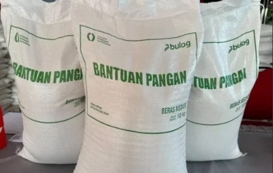 Bantuan Beras Bantu Warga Way Kanan Hadapi Kenaikan Harga Pangan