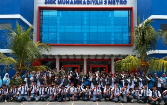 Satgas Karhutla Mabes TNI Edukasi SMK