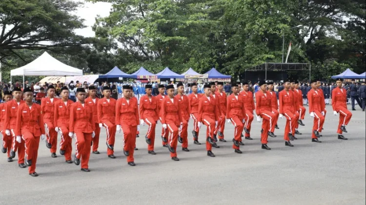 Tanamkan Jiwa Nasionalisme, Ratusan Pelajar Ikuti Lomba Baris Berbaris