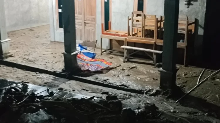 Hujan Picu Banjir Bandang di Ngawen, Belasan Rumah Rusak