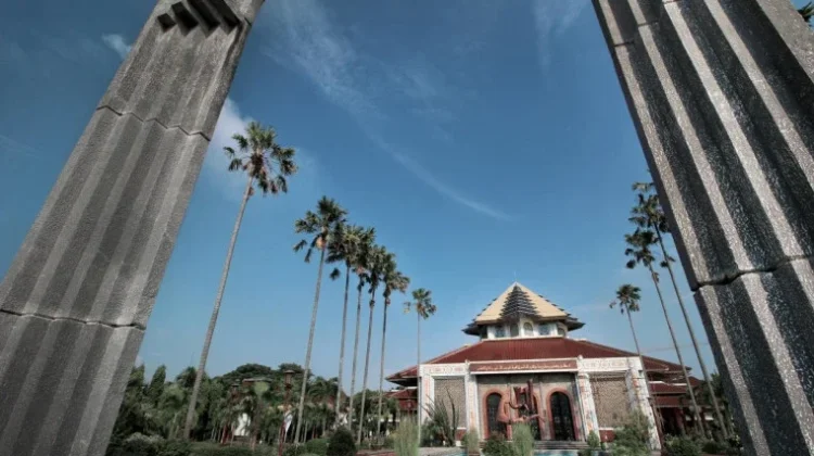 Mencari Buka-Sahur Gratis, Masjid UGM Siapkan 2.000 Porsi Sehari