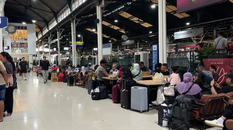 KAI Daop 6 Yogyakarta Pastikan Tiket Arus Mudik-Balik Masih Tersedia