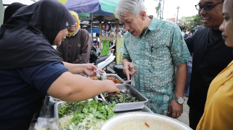 Nglarisi UMKM Lokal, Pemkab Sleman Gelar Grebeg Pasar Takjil