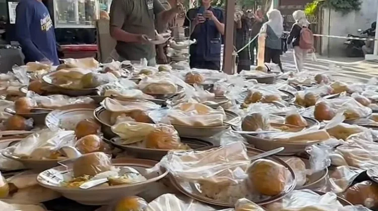 Sediakan 3.800 Porsi, Berikut Menu Buka Puasa Gratis di Masjid Jogokariyan