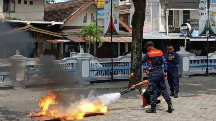 Damkarmat Kota Yogyakarta Targetkan 350 RT Miliki APAR Mandiri Tahun Ini