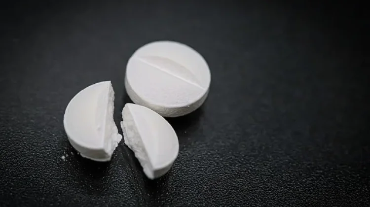 Tidak Semua Obat Membatalkan Puasa