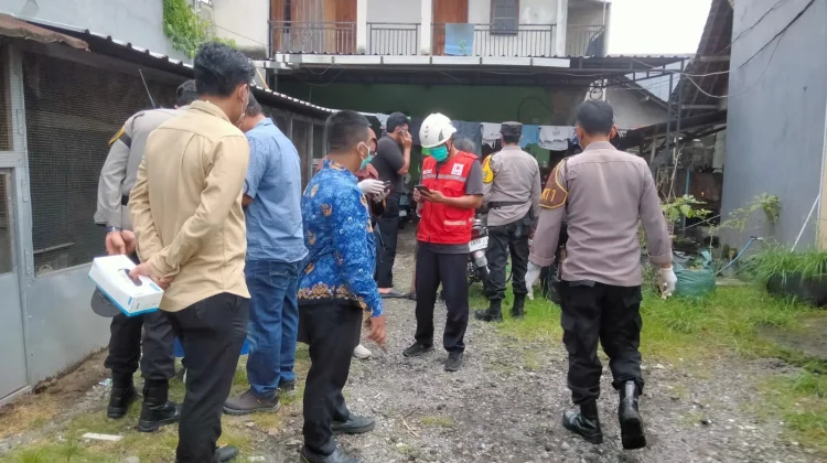 Seorang Mahasiswi Ditemukan Meninggal Tergantung Kain di  Kos Condongcatur