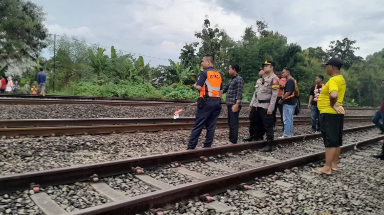 Bocah 5 Tahun Tewas Tertemper Kereta di Gamping, Berikut Kronologinya