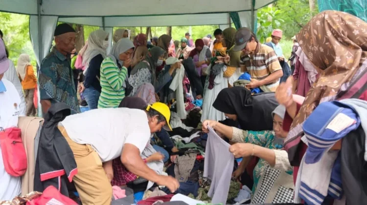 Hari Bakti Rimbawan ke-43, Alumni FKT UGM 96 Gelar Bazar Ramadan di Jantung Tahura