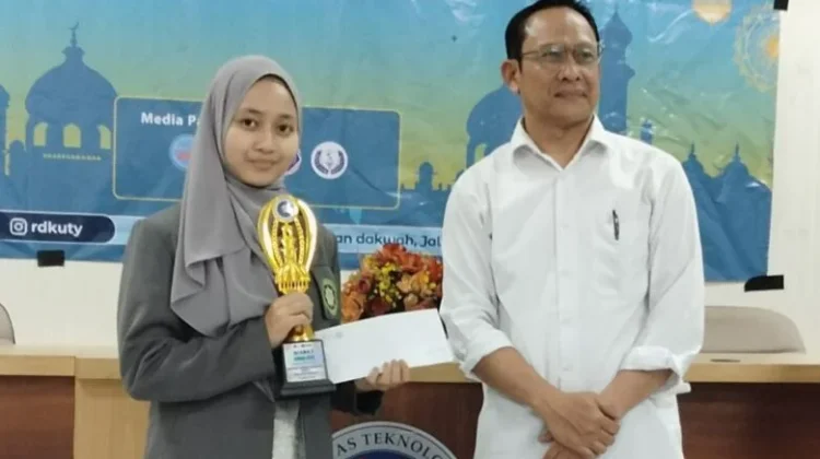 Pelajar MAN 1 Yogyakarta Menang Lomba MTQ UTY