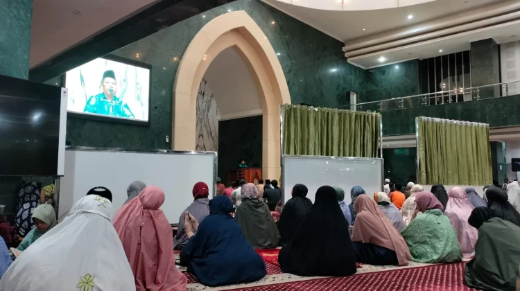 Kajian Tarawih UAD Soroti Pentingnya Integritas dalam Teknologi