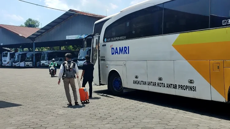 H-7 Lebaran, Aktivitas Penumpang di DAMRI Yogyakarta Mulai Meningkat